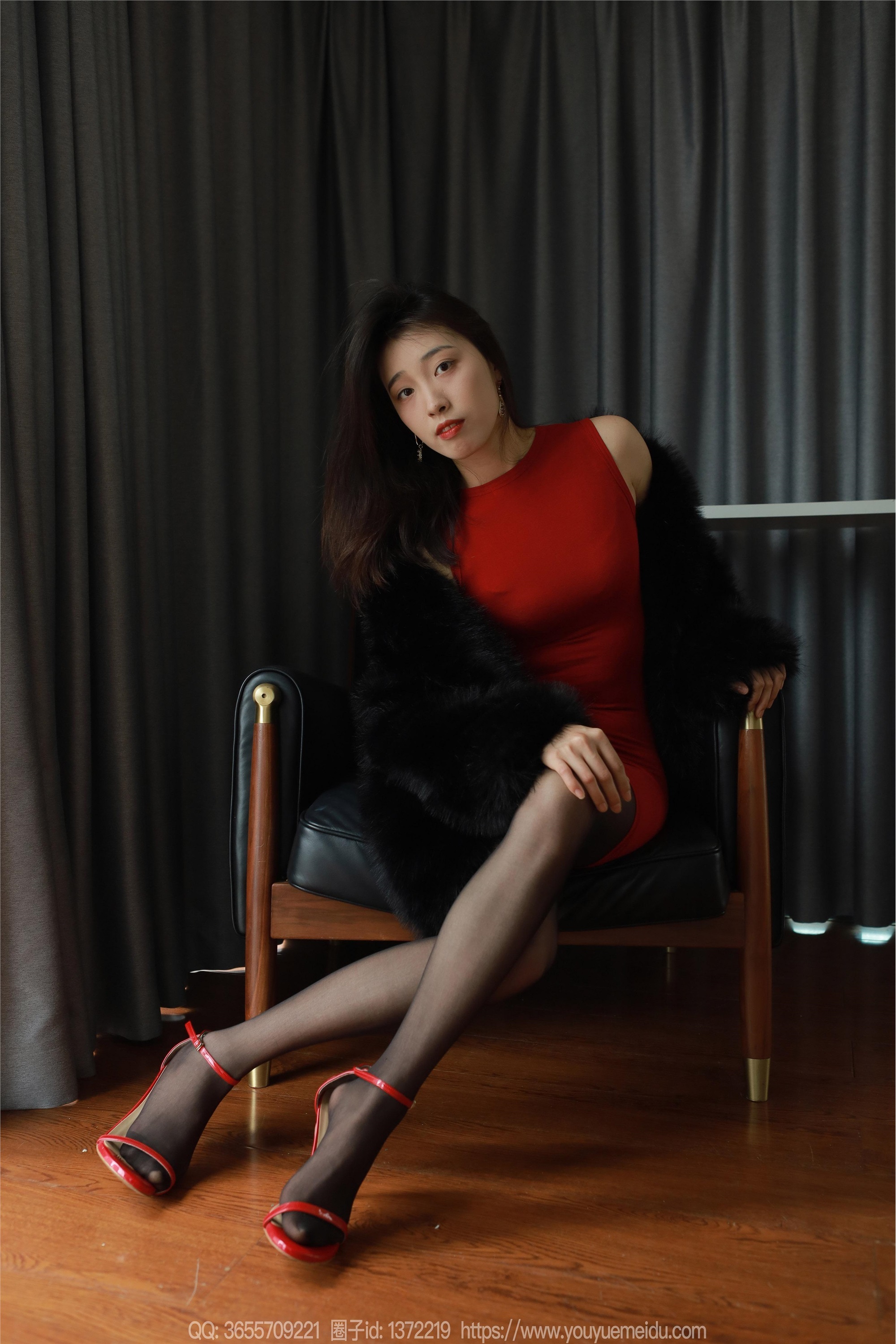 IESS异思趣向  2024.01.25 丝享家 1647 小九《红色包臀裙（上）》